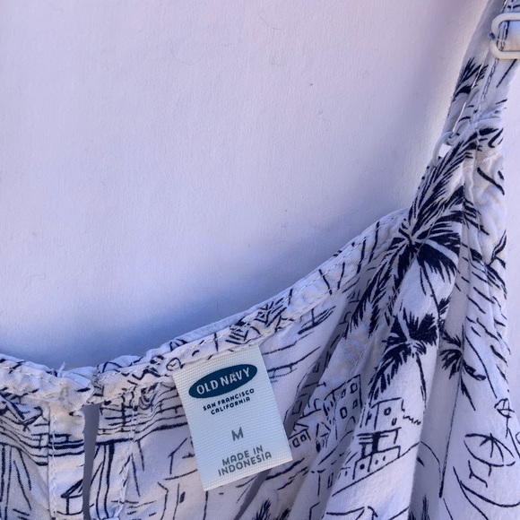 White and Navy open back tank - size medium - Picture 4 of 4